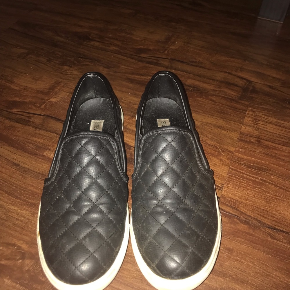 Steve Madden Slip on